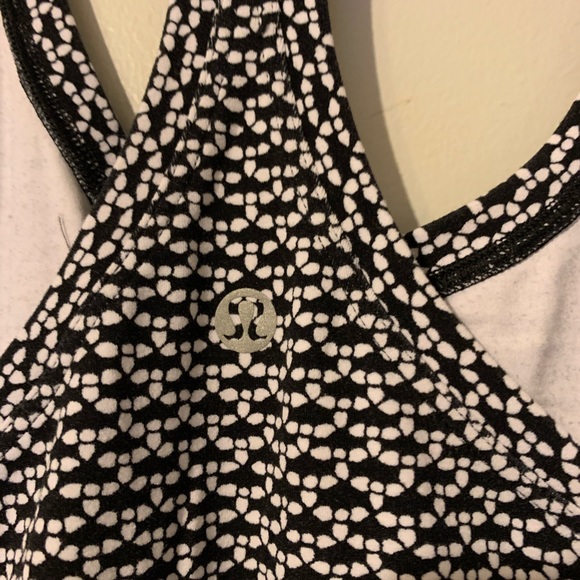 LULULEMON - Picture 3 of 3